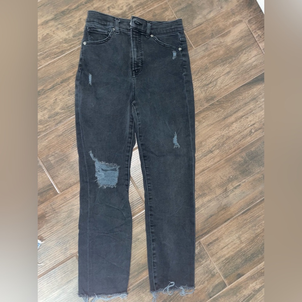 EXPRESS Super High Rise Slim Black Jeans Size 6R | Distressed Raw Hem